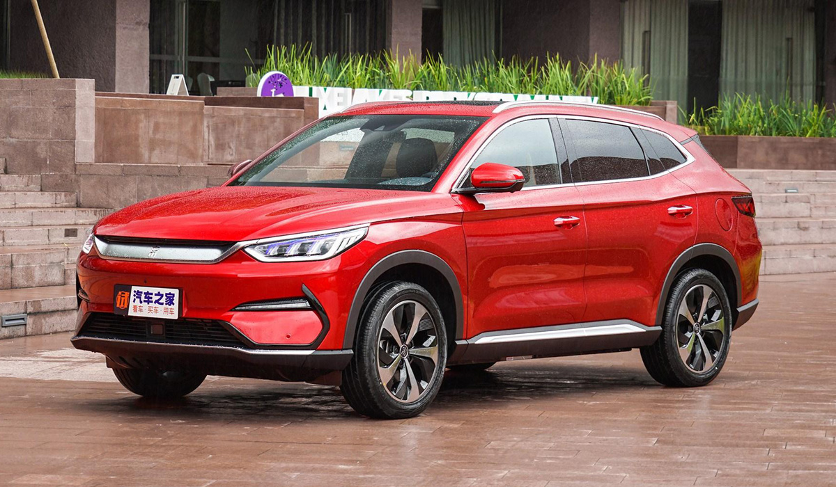 На авторынок нашей страны вышли премиальные кроссоверы BYD Song Plus бид 4