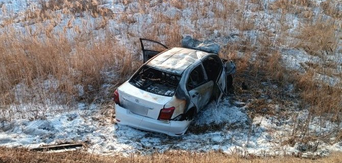 В ДТП на трассе в Приморье погибли два человека, один серьезно пострадал