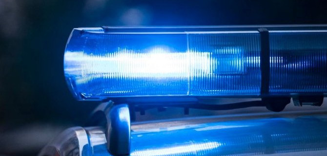 Школьный автобус с 18 детьми съехал в кювет в Свердловской области