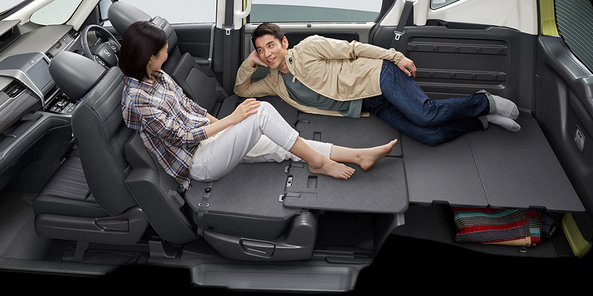 В нашей стране появились недорогие минивэны Honda Freed фрид 7