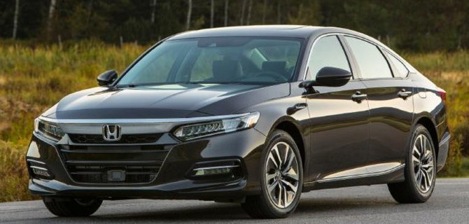 На авторынок нашей страны вернулись седаны Honda Accord 