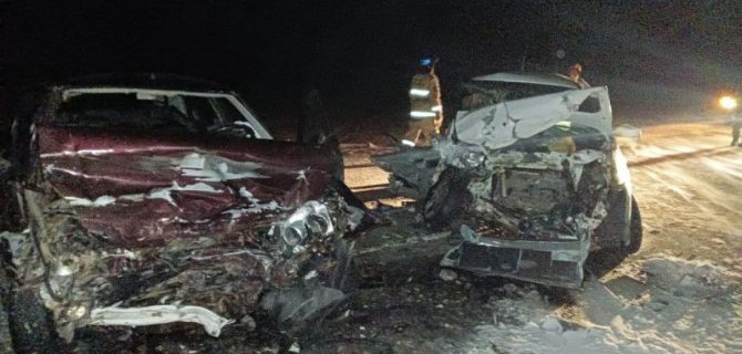 Две «Лады» столкнулись в Башкирии, один человек погиб, медпомощь потребовалась троим взрослым и ребенку