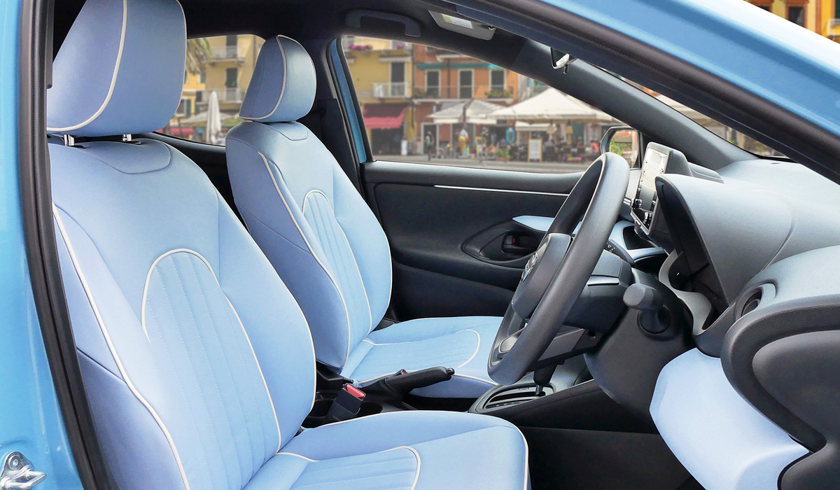 Фирма Mitsuoka представила новое поколение одной из своих культовых моделей мицуока 8