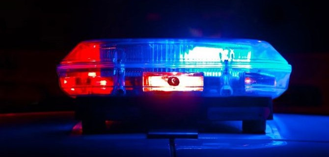 Женщина погибла под колесами мусоровоза во дворе дома на улице Тёплый Стан в Москве