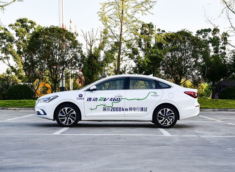 В нашу страну прибыли электроседаны Changan Eado чанг 2