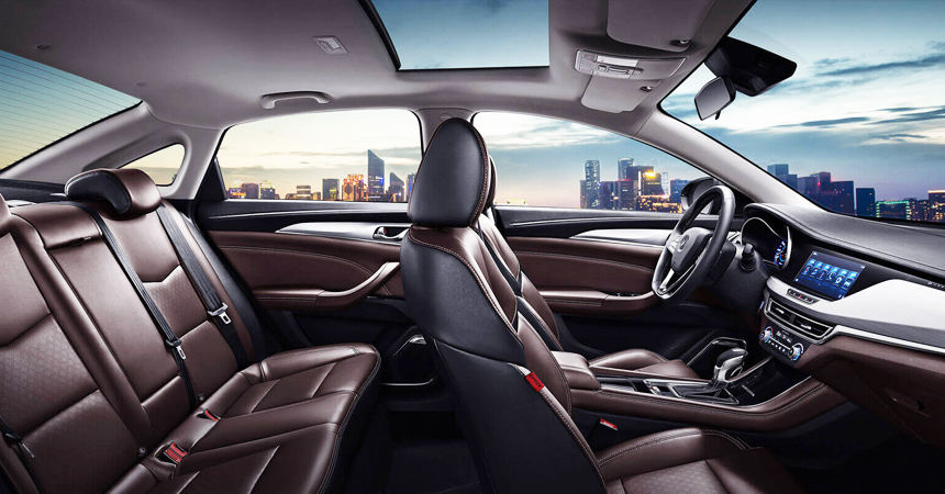 В нашу страну прибыли электроседаны Changan Eado чанг 7