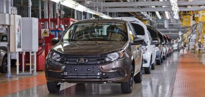 «АвтоВАЗ» временно прекратил выпуск трёх модификаций Lada Granta