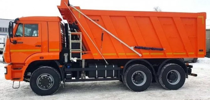 Начались продажи модернизированных самосвалов КамАЗ-6520