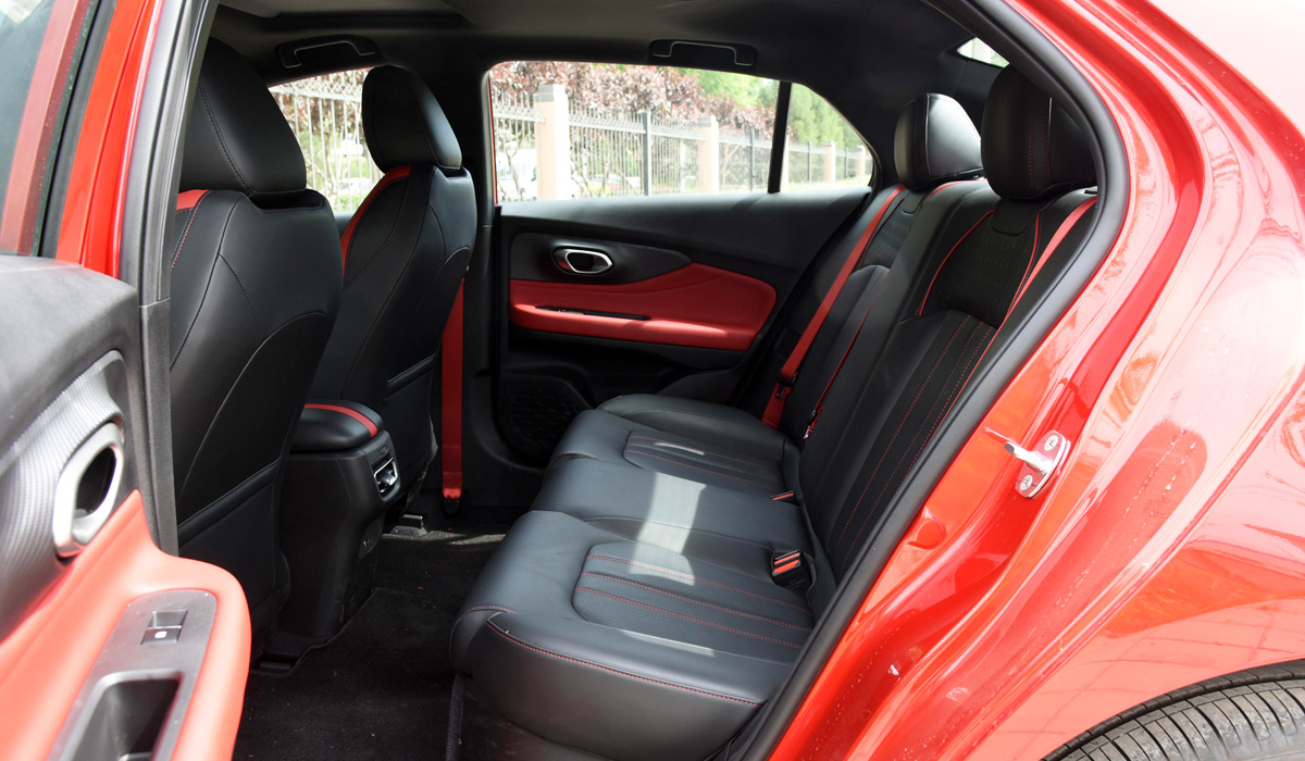 На Дальнем Востоке появились седаны GAC Trumpchi Empow гак 5