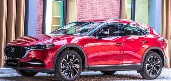 Автодилеры нашей страны снизили цены на паркетники Mazda CX-4