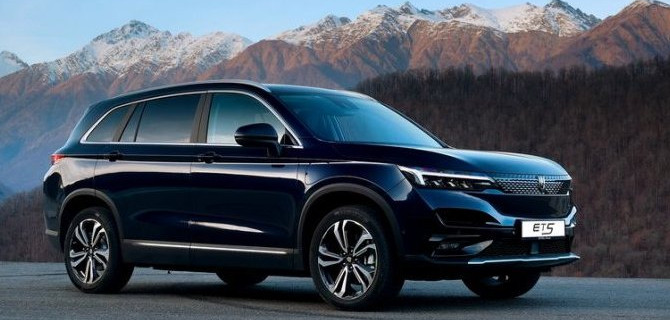 SKYWELL ET5 — электромобили становятся доступнее