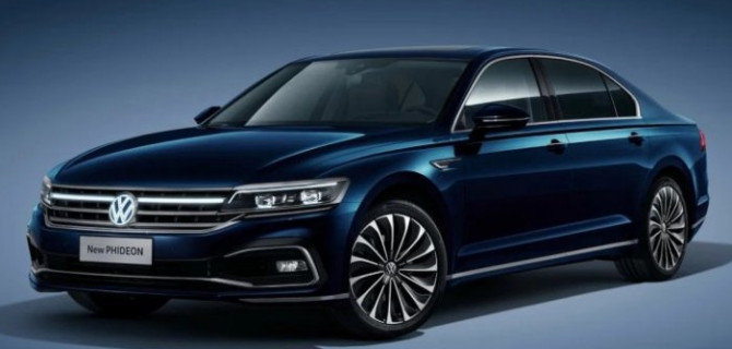 В России впервые появились люксовые седаны Volkswagen Phideon