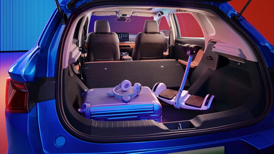 В нашей стране появилась очередная «зелёная» новинка фирмы BYD бид 6