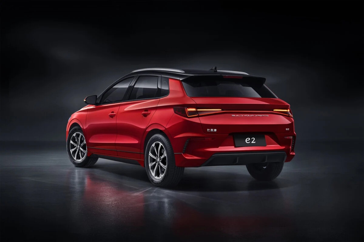 В нашей стране появилась очередная «зелёная» новинка фирмы BYD бид 2