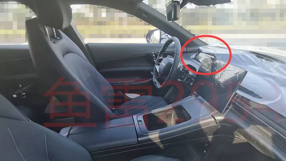 В Россию привезут первый электромобиль марки Exeed эксид 3