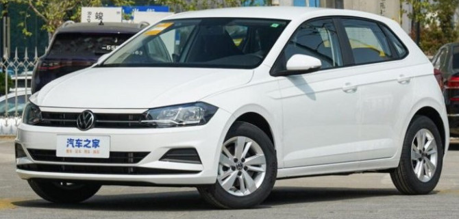 На авторынок нашей страны вернулись хэтчбеки Volkswagen Polo