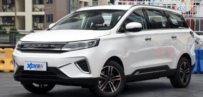 Стало известно, какие машины марки Dayun появятся в России первыми
