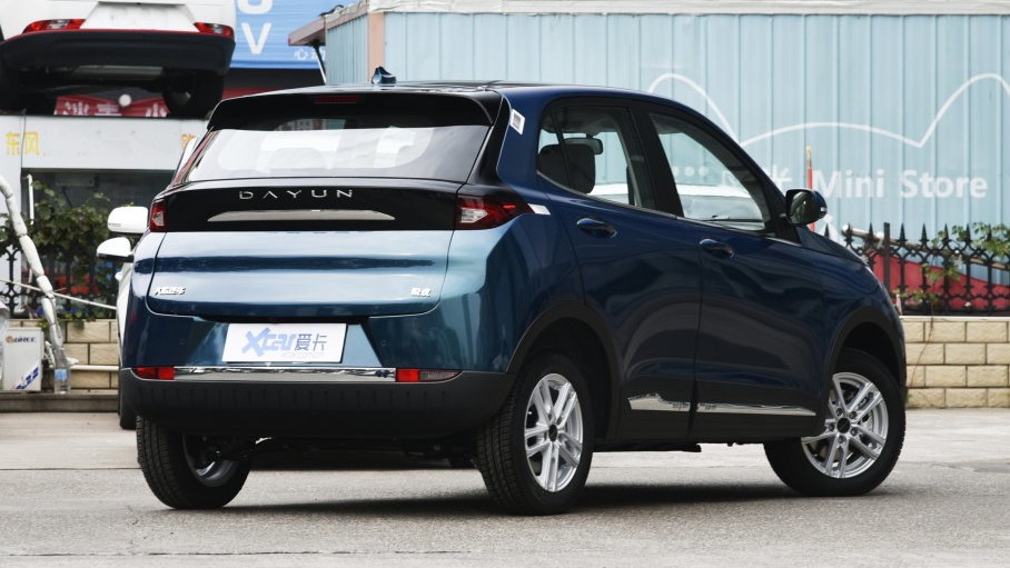 Стало известно, какие машины марки Dayun появятся в России первыми даиун 6