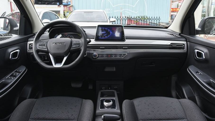 Стало известно, какие машины марки Dayun появятся в России первыми даиун 5