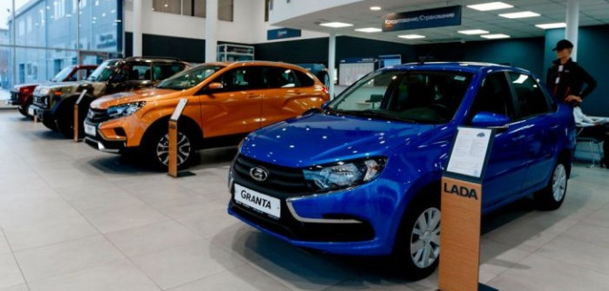 Продажи автомобилей в России приблизились к прошлогоднему рекорду