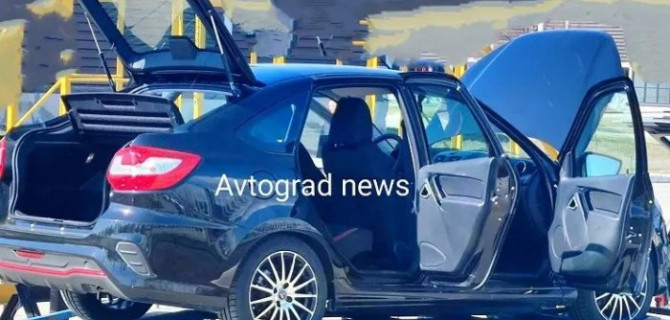 Сфотографирован салон лифтбека Lada Granta Sport