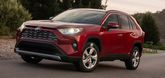 В России вновь выросла стоимость автомобилей с пробегом