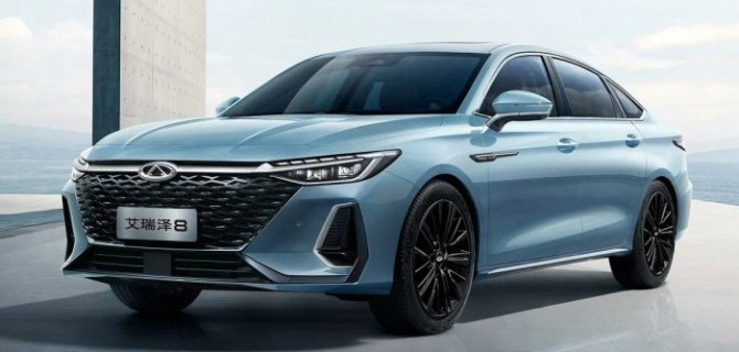 Летом в России стартуют продажи седанов Chery Arrizo 8