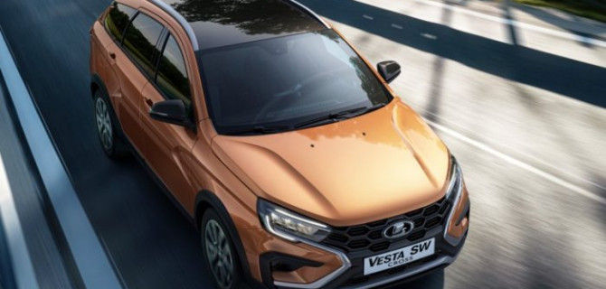 В интернете появились новые снимки Lada Vesta NG в топовой комплектации