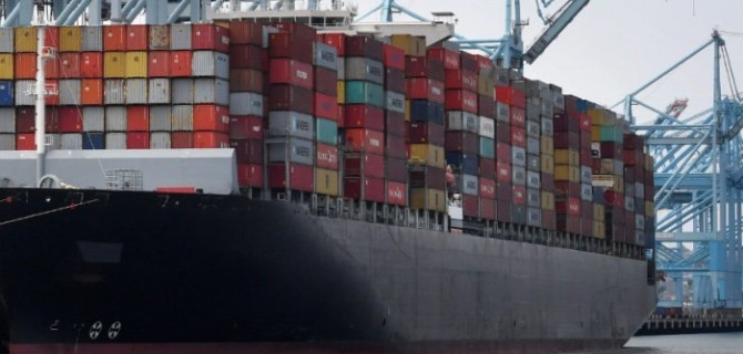 Морские перевозки, достоинства, особенности