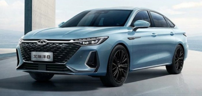 Стало известно об оснащении и стоимости российских комплектаций седана Chery Arrizo 8