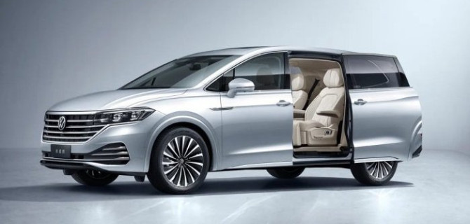 На нашем авторынке вновь появились минивэны Volkswagen Viloran