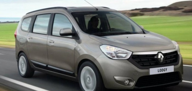 На российском авторынке впервые появились универсалы Renault Lodgy