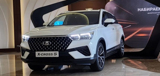 Чем Lada X-Cross 5 отличается от FAW Betune T77