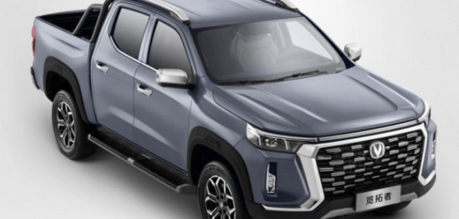 На авторынке нашей страны появились пикапы Changan Hunter Plus