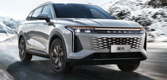 Объявлена стоимость кроссовера Exeed RX в России 