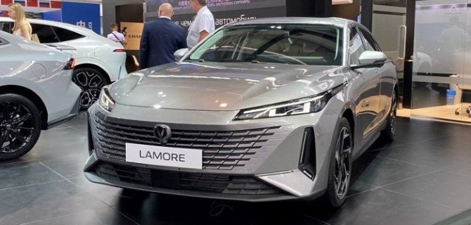В России представлен седан Changan Lamore