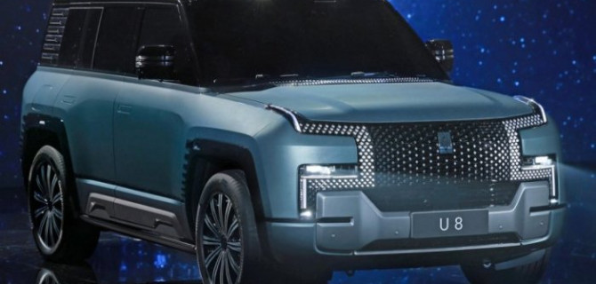 В России появились роскошные и сверхмощные внедорожники BYD Yangwang U8
