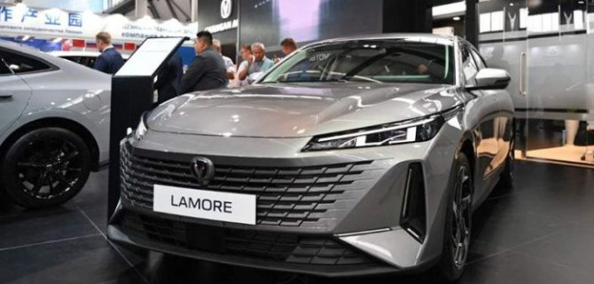 На российском рынке стартовали официальные продажи седана Changan Lamore