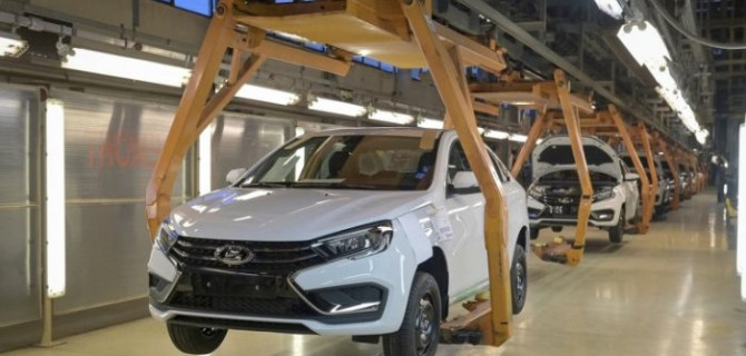 «АвтоВАЗ» выпустил тестовую партию Lada Vesta NG с вариаторами