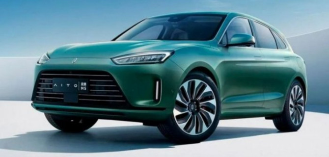 В России появятся китайские хиты — гибридные кроссоверы Aito и LiXiang