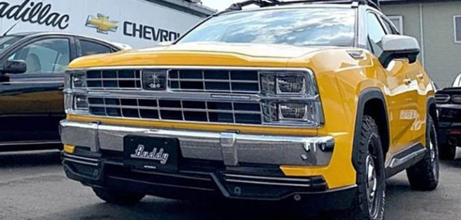 В России можно купить стилизованный под старый Chevrolet японский кроссовер Toyota RAV4