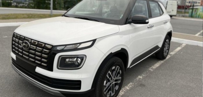 В России появились рестайлинговые версии кроссовера Hyundai Venue