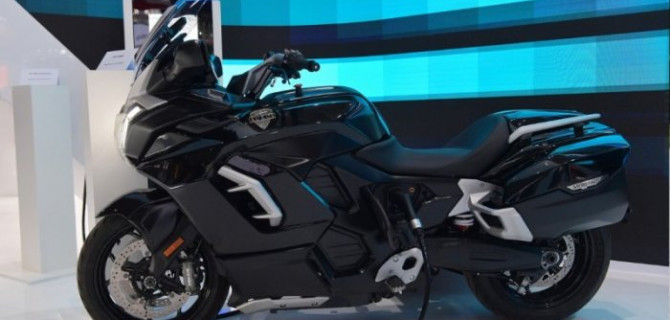 «Президентский» мотоцикл Aurus Merlon будет стоить больше 10 млн рублей