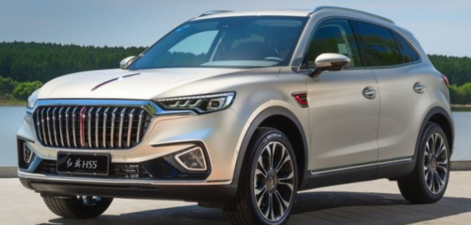 В этом году в Россию могут привести китайские автомобили Hongqi, собираемые в Белоруссии