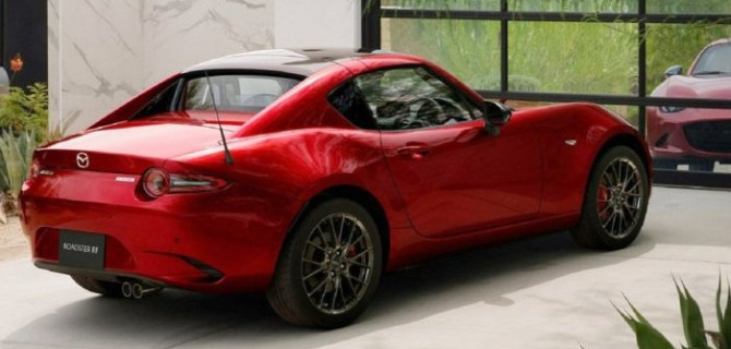Mazda обновила MX-5 за год до выпуска нового поколения легендарного родстера