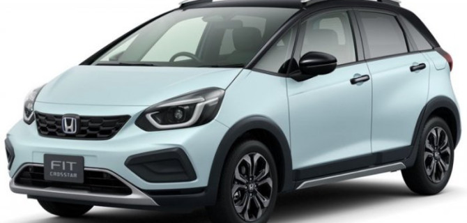 На российском рынке появился хэтчбек Honda Fit Crosstar