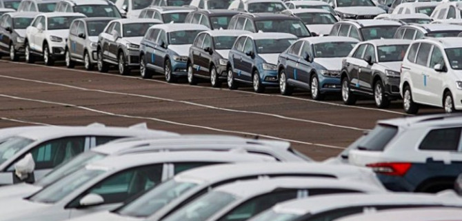В Россию в октябре было ввезено рекордное количество автомобилей – почти все из Китая