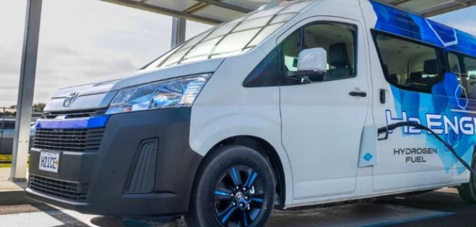 Toyota испытывает «водородные маршрутки» в Австралии