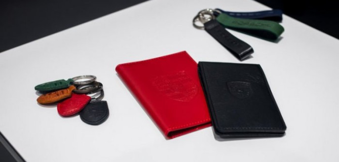 Новогодние привилегии на аксессуары Porsche в Порше Центре Ленинский