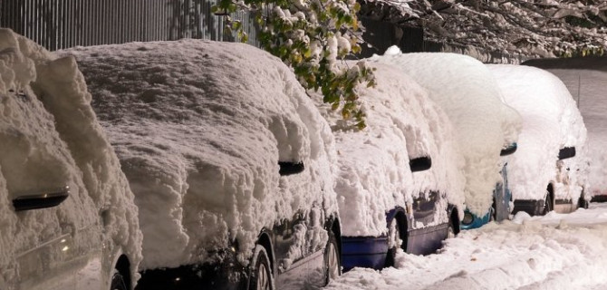 Про что не стоит забывать, оставляя автомобиль на новогодние праздники